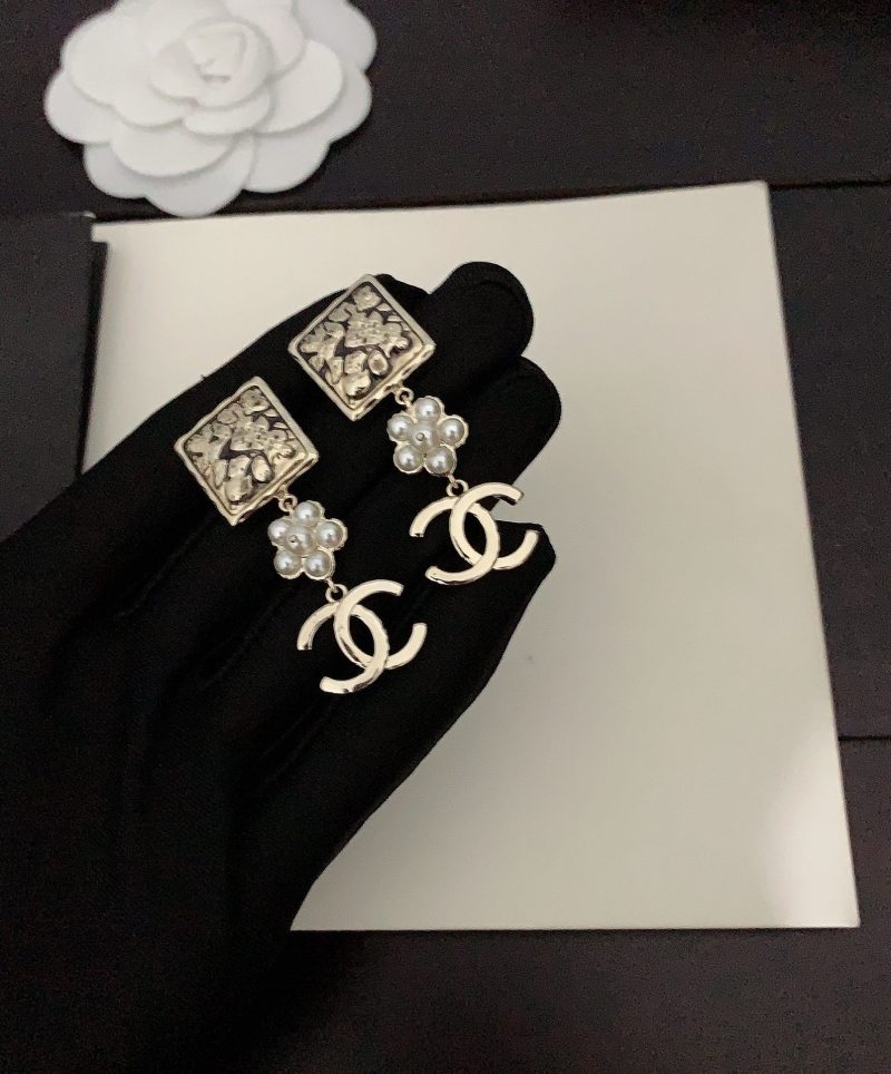 Ch**el earrings